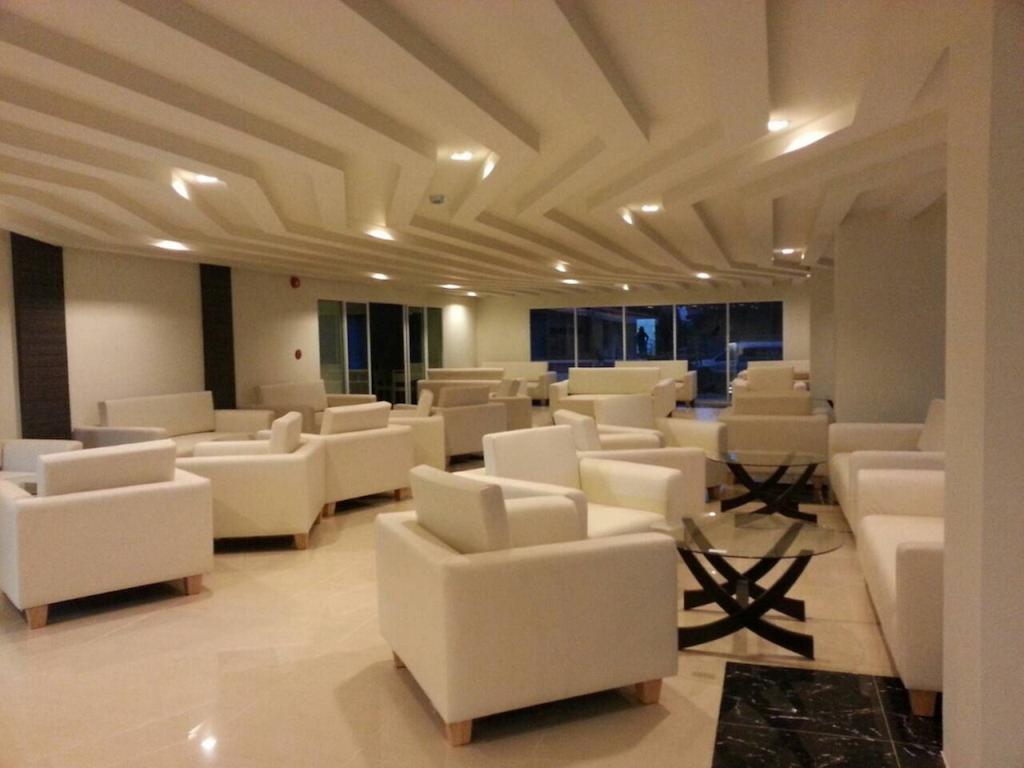 Hotel R-Con Rest Sea Pattaya Zewnętrze zdjęcie