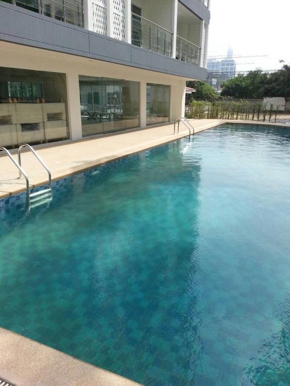 Hotel R-Con Rest Sea Pattaya Zewnętrze zdjęcie