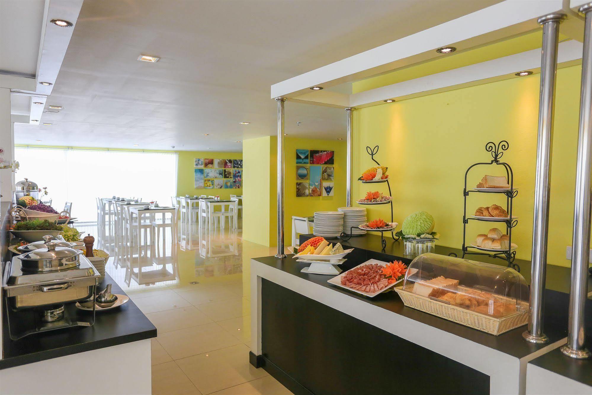 Hotel R-Con Rest Sea Pattaya Zewnętrze zdjęcie