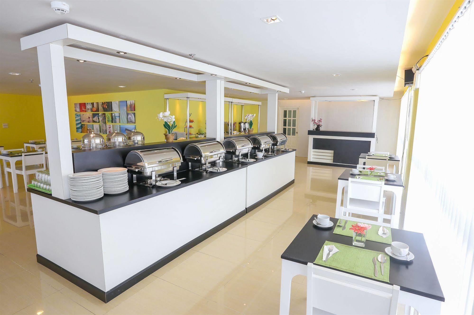 Hotel R-Con Rest Sea Pattaya Zewnętrze zdjęcie
