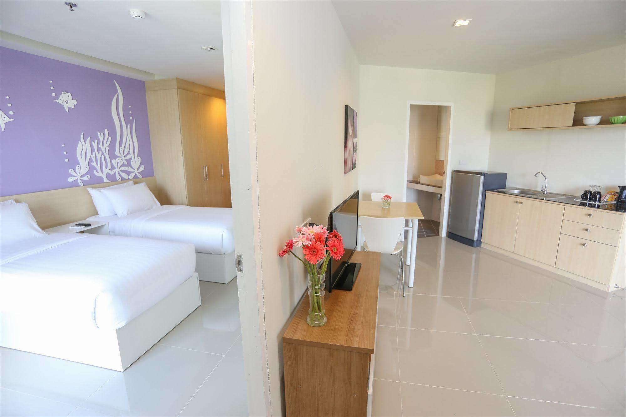 Hotel R-Con Rest Sea Pattaya Zewnętrze zdjęcie